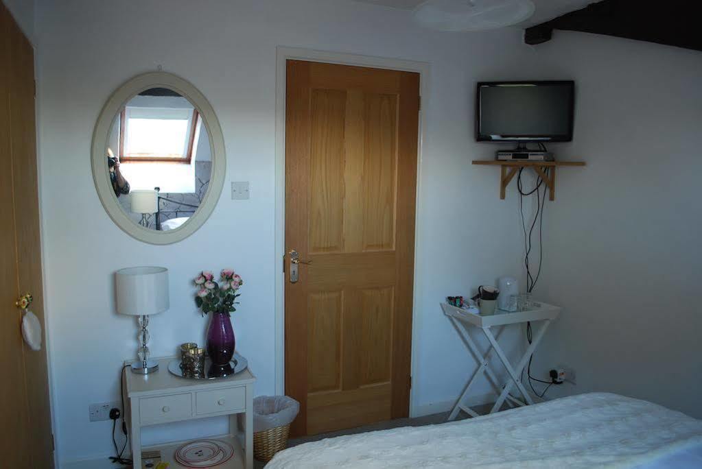 Stoneleigh Barn Bed And Breakfast เชอร์บอร์น ภายนอก รูปภาพ