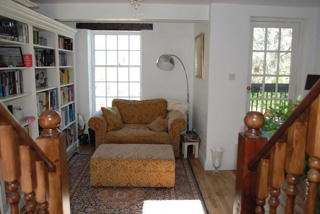 Stoneleigh Barn Bed And Breakfast เชอร์บอร์น ภายนอก รูปภาพ